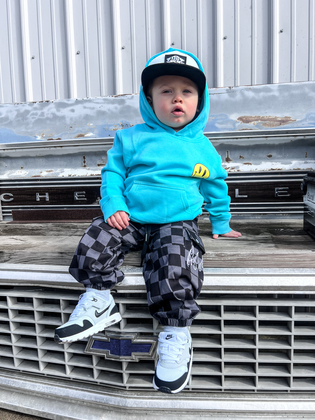 YOUNG & WILD • GRAPHIC BAMBOO FLEECE HOODIE