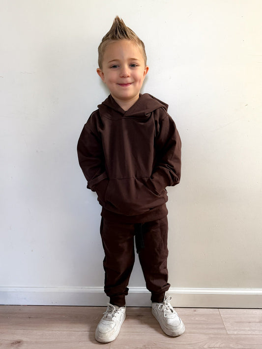 CHOCOLATE • JOGGERS