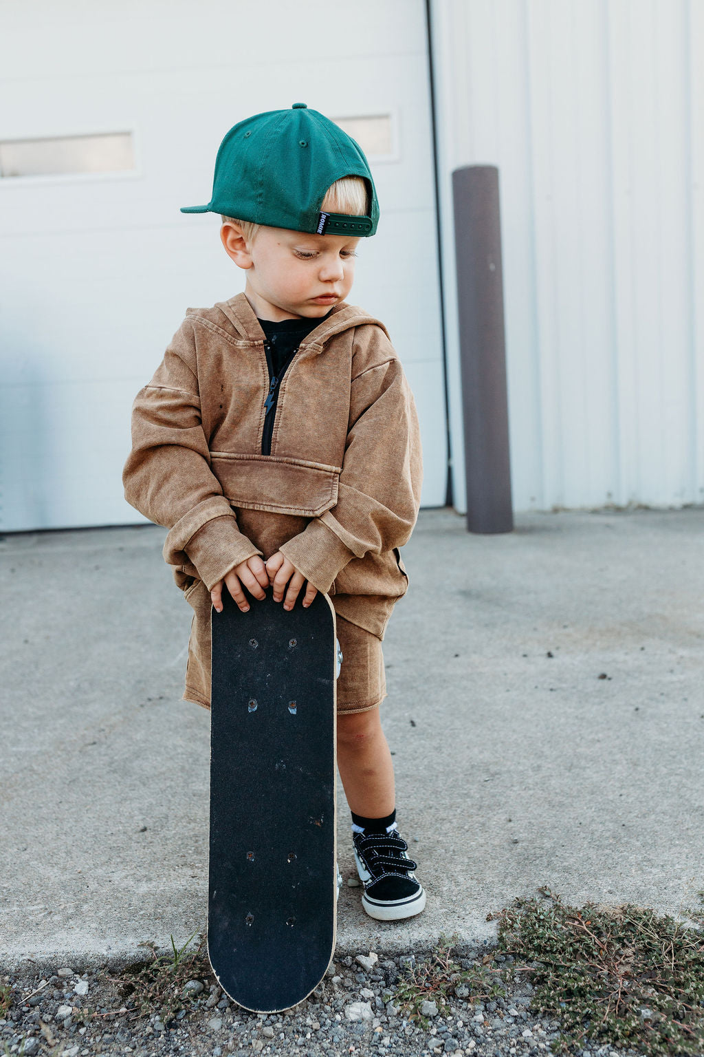 VINTAGE BRONZE • HALF ZIP ACID-WASHED HOODIE