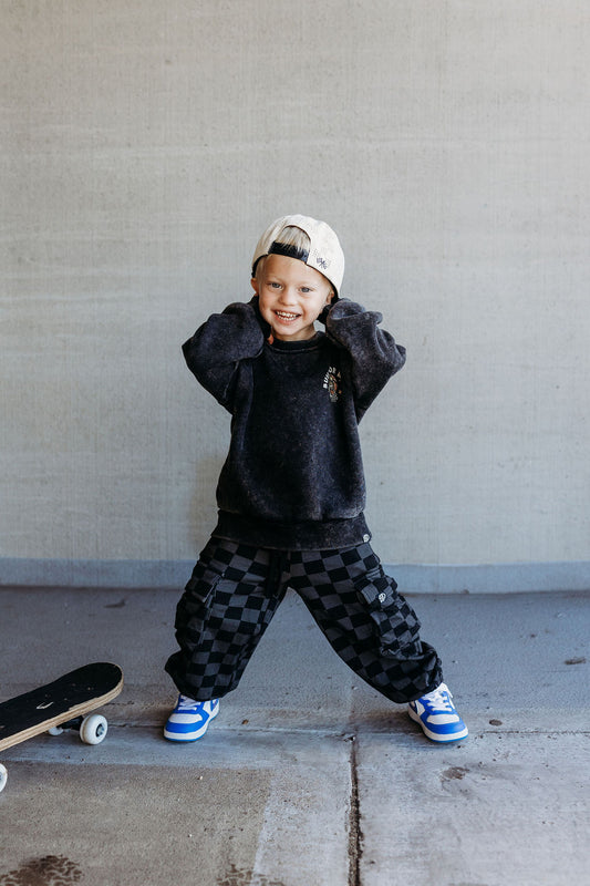 BUILT FOR WILD • VINTAGE WASH • CREWNECK