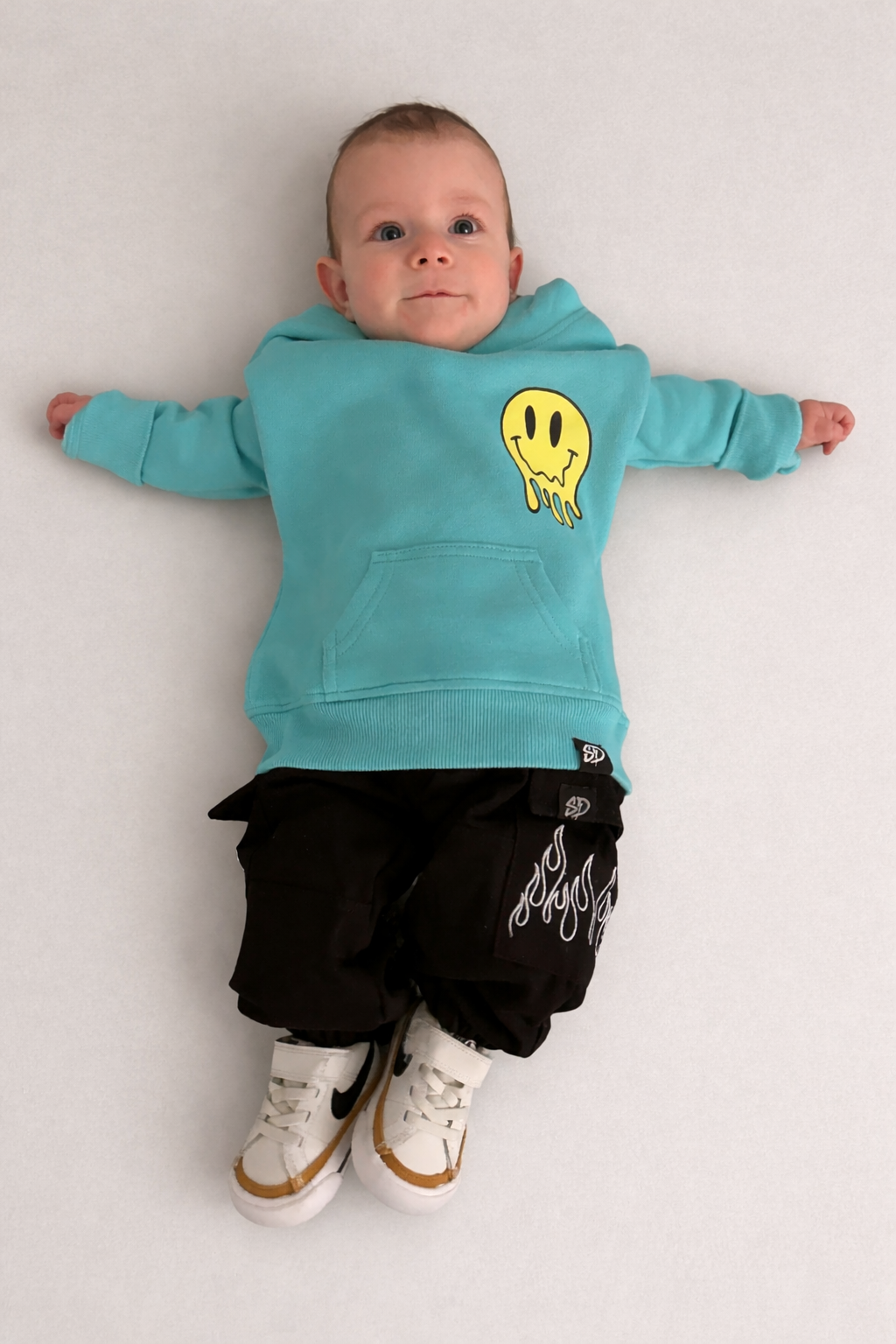 YOUNG & WILD • GRAPHIC BAMBOO FLEECE HOODIE