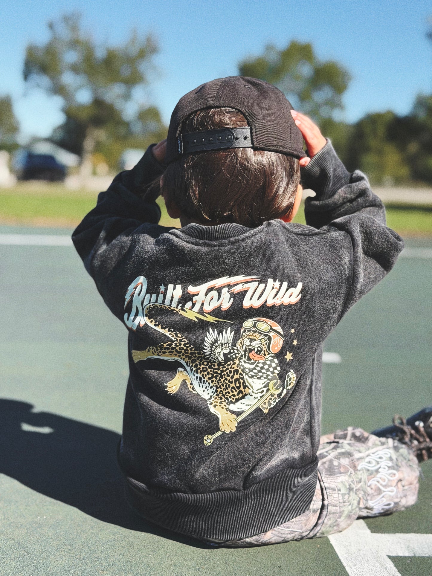 BUILT FOR WILD • VINTAGE WASH • CREWNECK