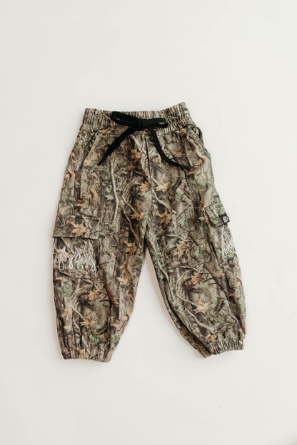 CAMO FLAME • CARGO JOGGERS