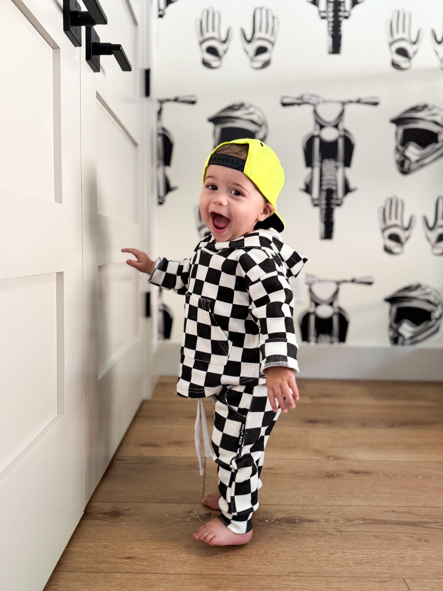 BLACK CHECKERED • WAFFLE SET