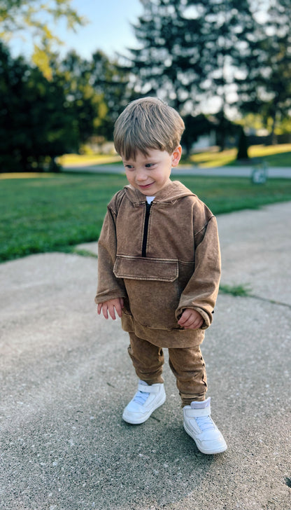 VINTAGE BRONZE • ACID-WASHED JOGGERS