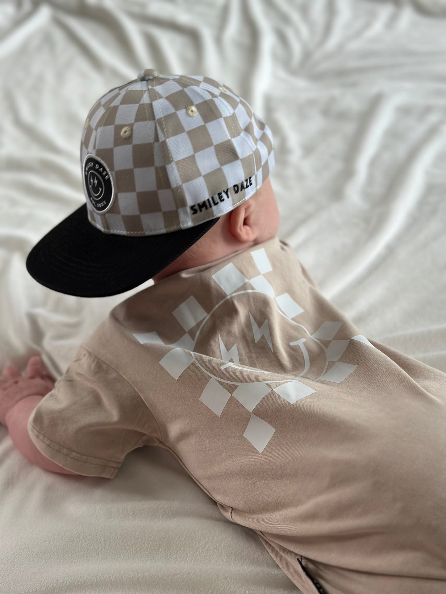 CHECK ME OUT • SNAP BACK