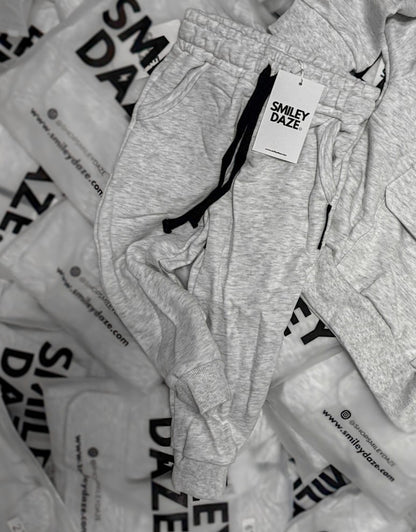 HEATHER GRAY • JOGGERS
