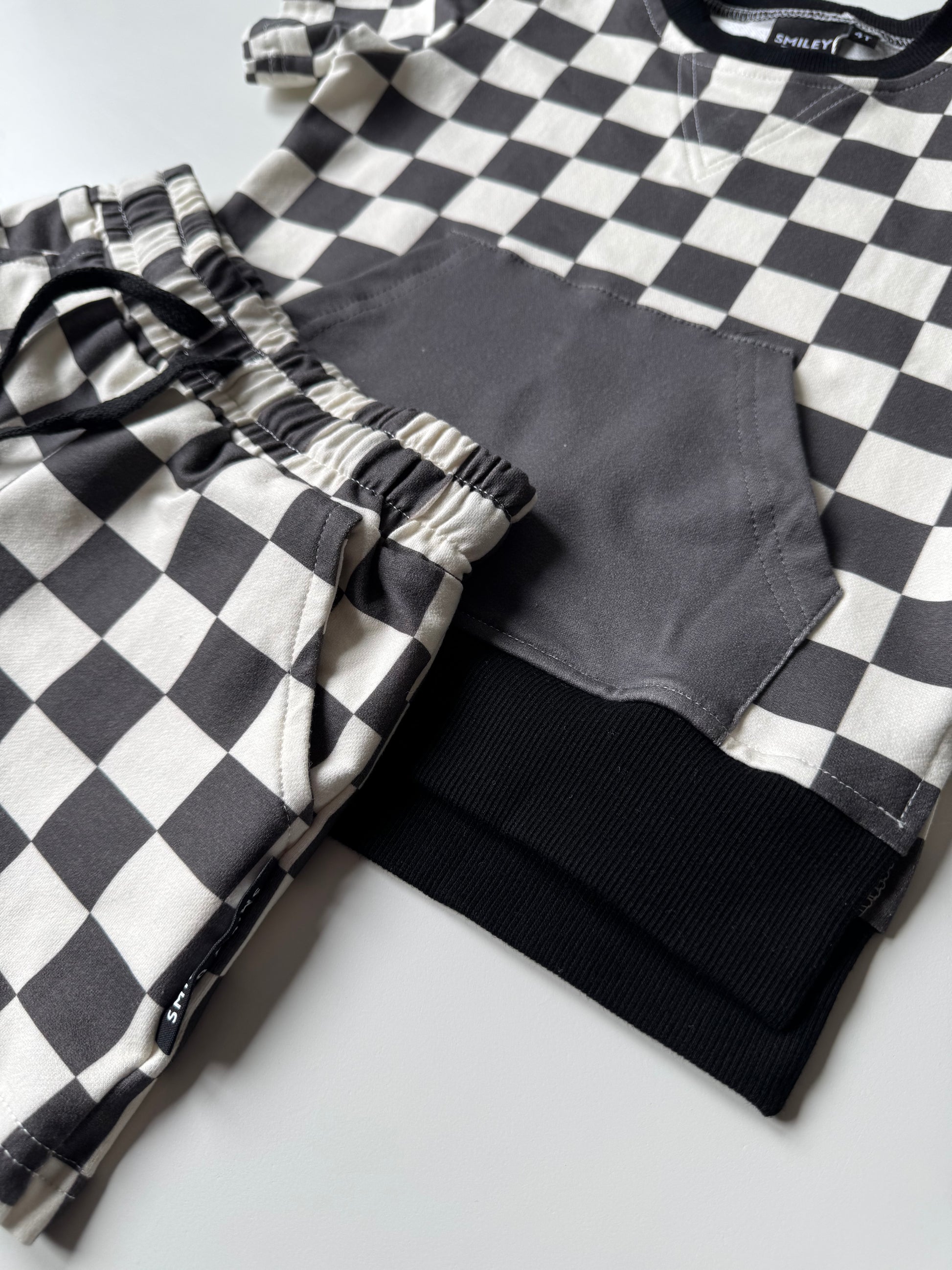 CHECKERED COLOR BLOCK • SHORTS