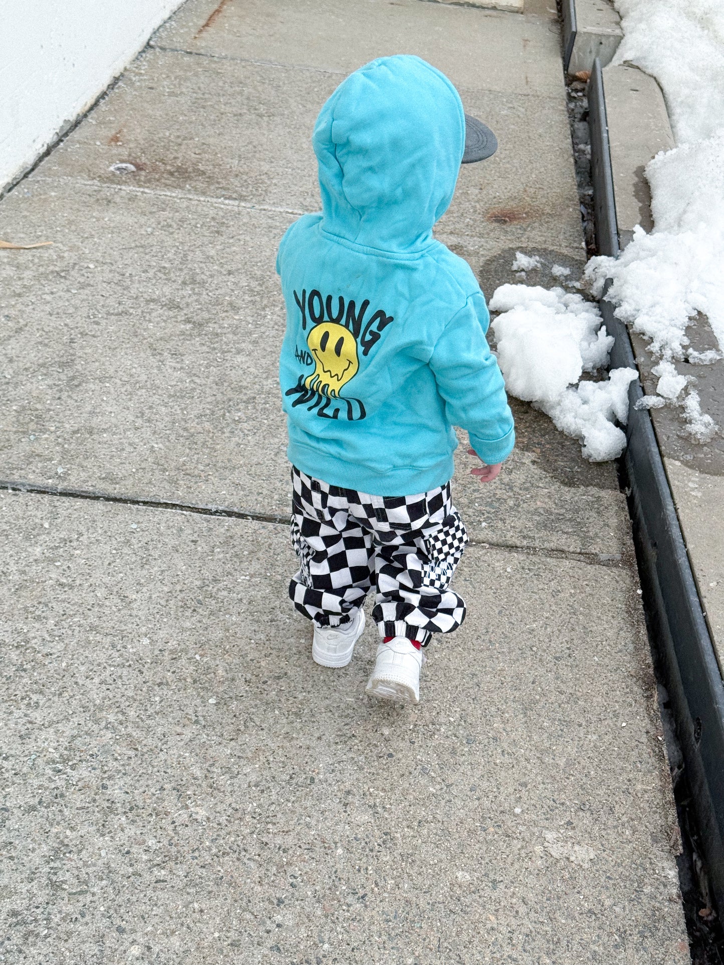 YOUNG & WILD • GRAPHIC BAMBOO FLEECE HOODIE