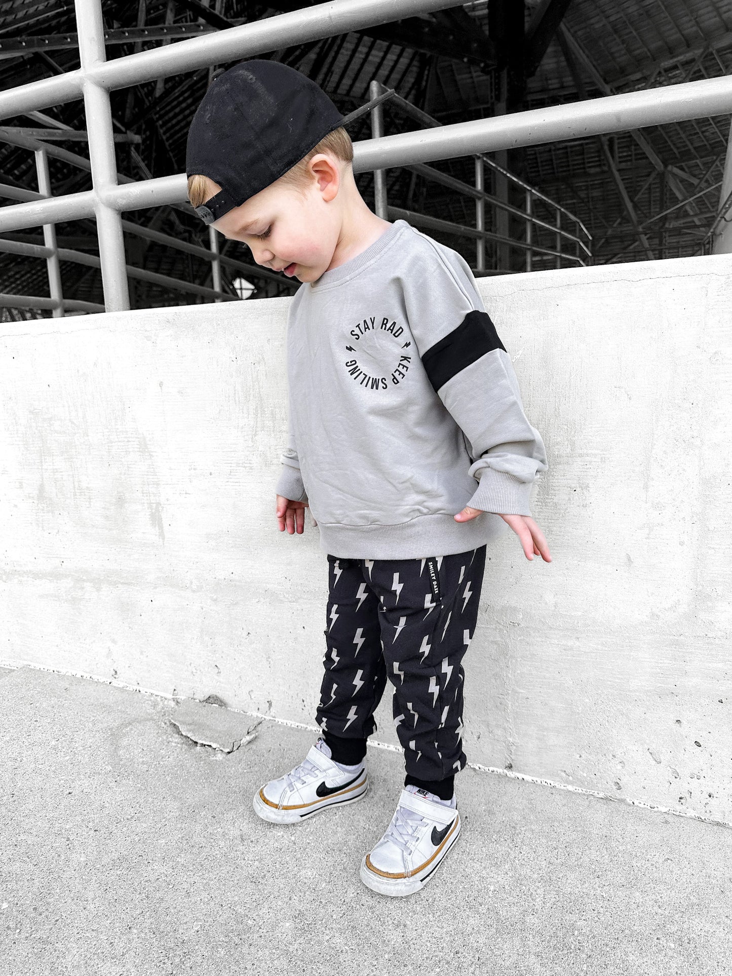 IMPERFECT CLAY BOLT • JOGGERS