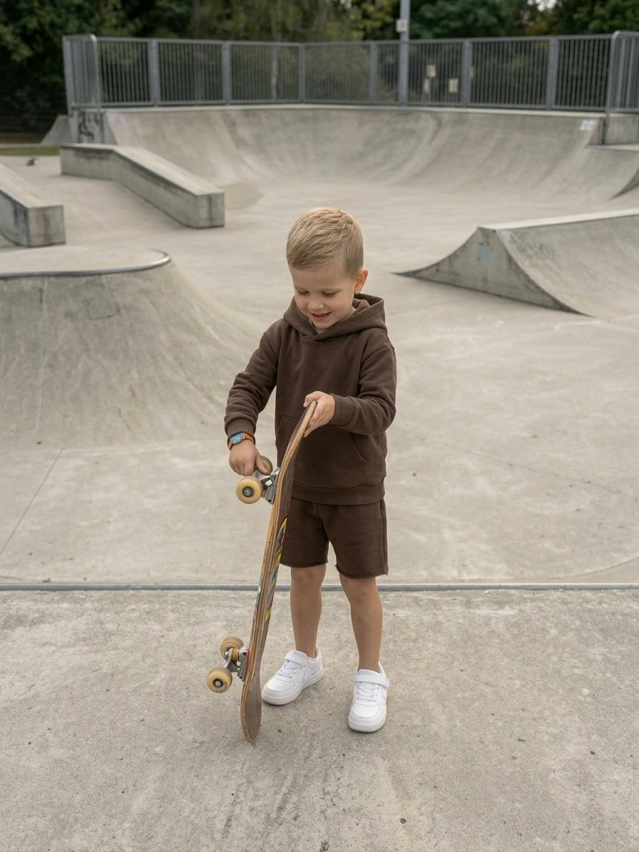 CHOCOLATE • CUT-OFF SHORTS