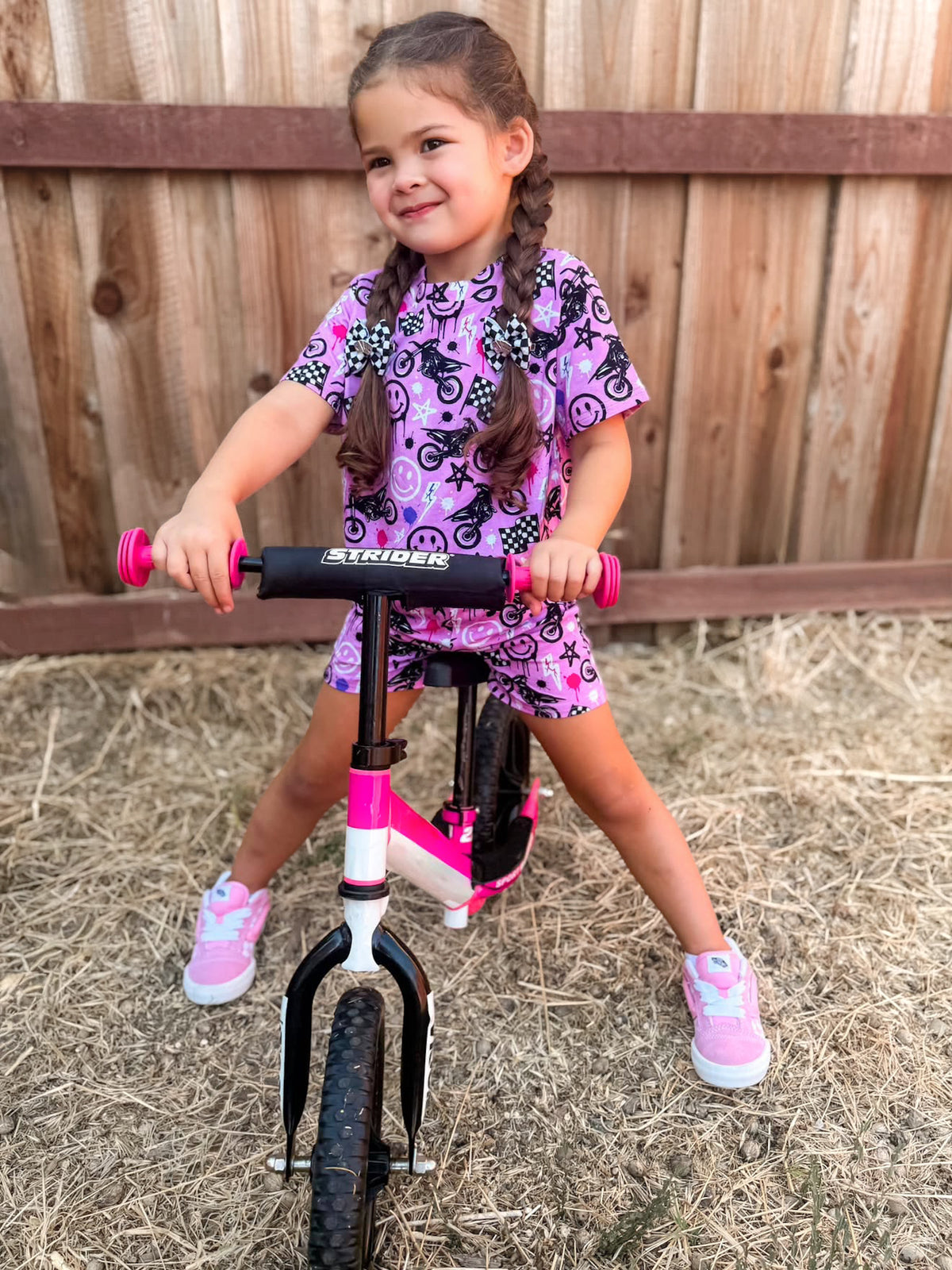 MOTO SMILES BAMBOO LOUNGE SET • PINK