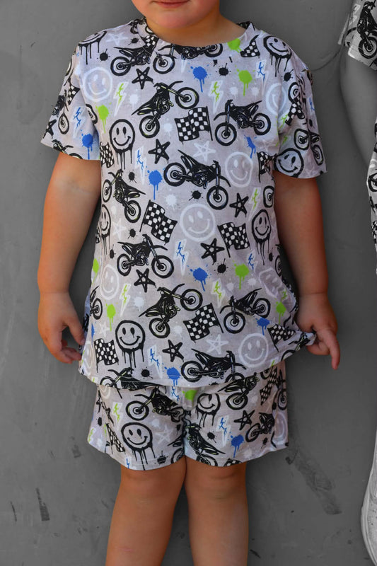 MOTO SMILES BAMBOO LOUNGE SET • GREY