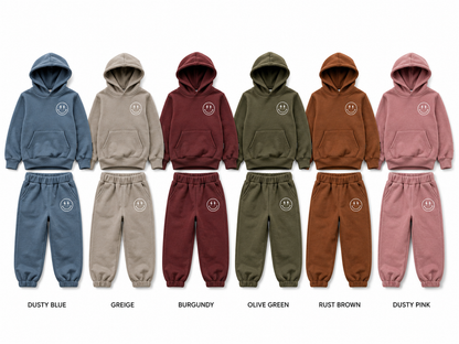 PRE-ORDER | STAY COZY • SMILEY SWEATSUIT