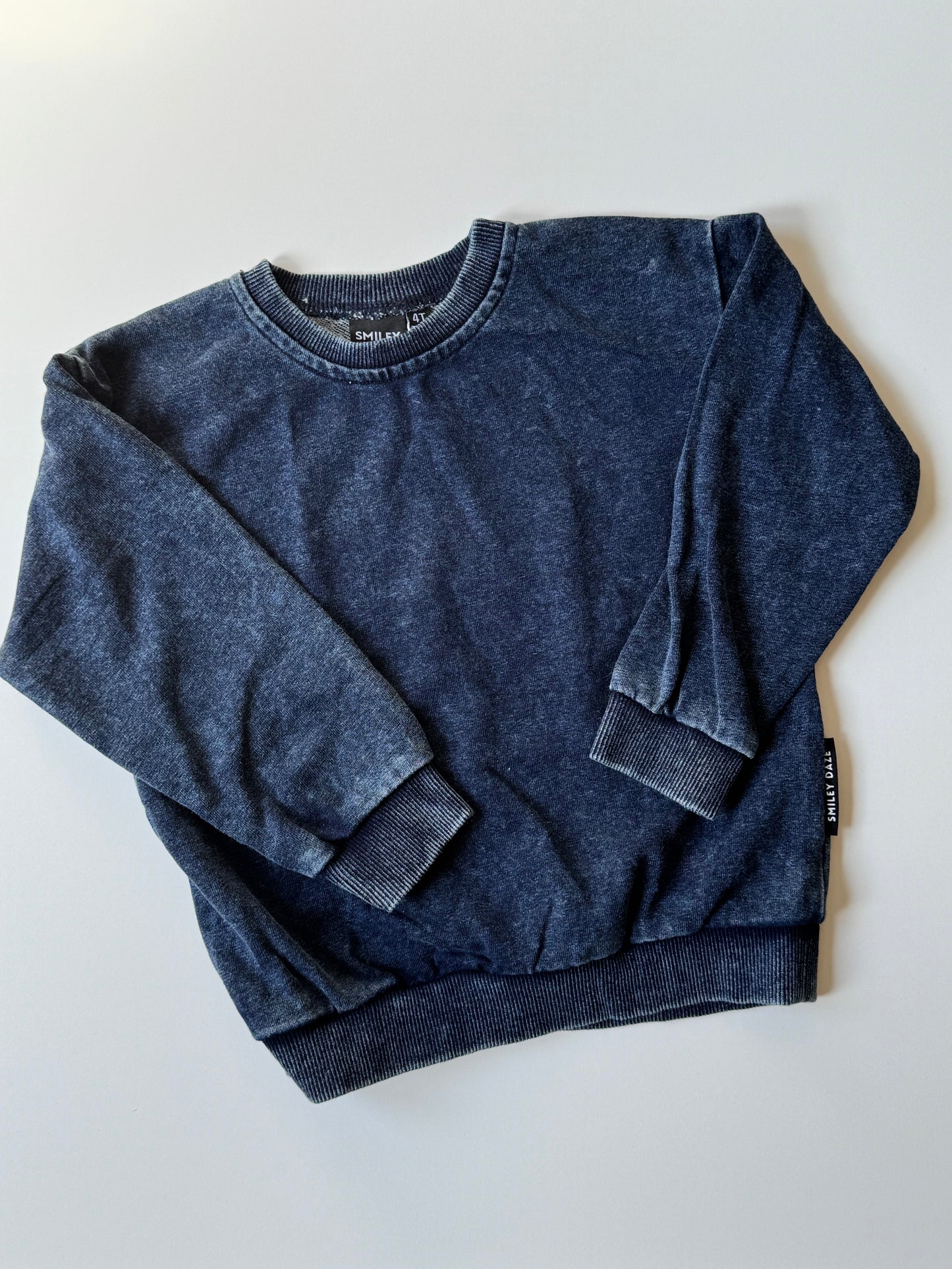 Denim Wash • Crewneck