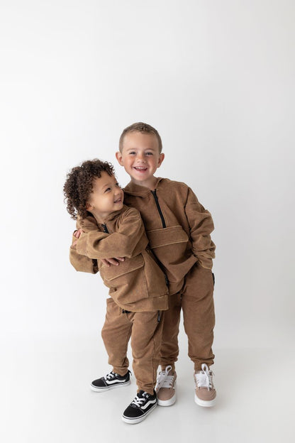 VINTAGE BRONZE • ACID-WASHED JOGGERS